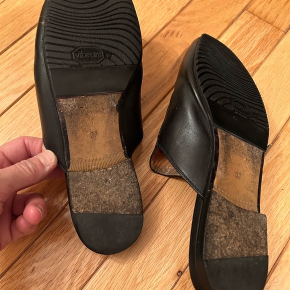 Gucci Princetown Leather Slides - Authentic - Picture 2 of 5
